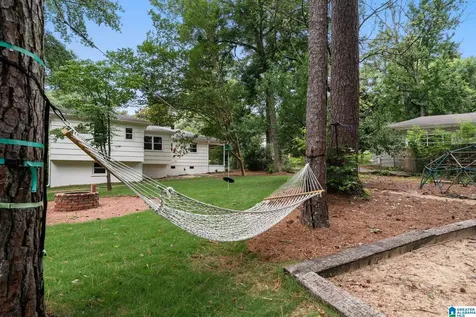 2101 Audubon Circle Hoover AL 35226
