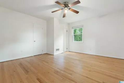 2101 Audubon Circle Hoover AL 35226