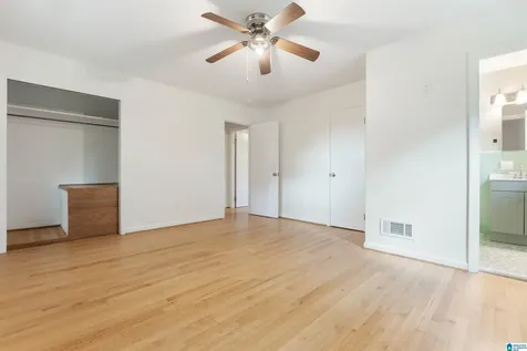 2101 Audubon Circle Hoover AL 35226