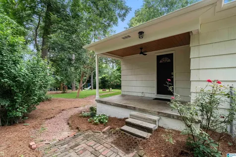 2101 Audubon Circle Hoover AL 35226