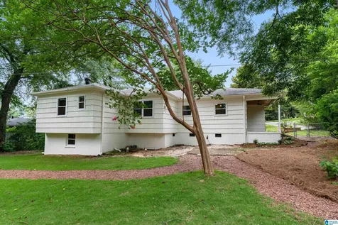 2101 Audubon Circle Hoover AL 35226