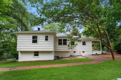 2101 Audubon Circle Hoover AL 35226