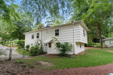 2101 Audubon Circle Hoover AL 35226
