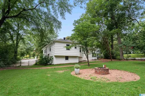 2101 Audubon Circle Hoover AL 35226