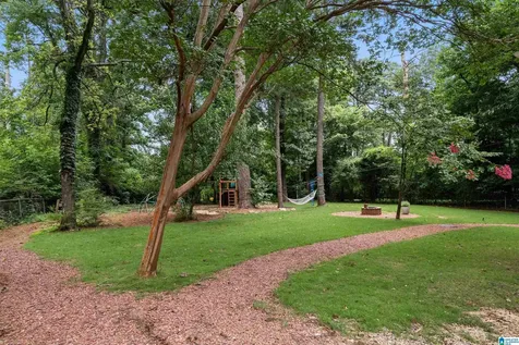 2101 Audubon Circle Hoover AL 35226