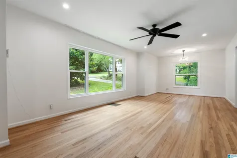 2101 Audubon Circle Hoover AL 35226