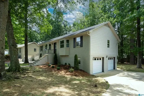4038 Ida Lane Vestavia Hills AL 35243