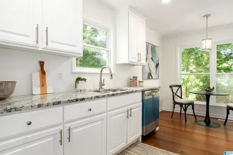 4038 Ida Lane Vestavia Hills AL 35243