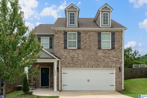 694 Johnnys Cove Leeds AL 35094
