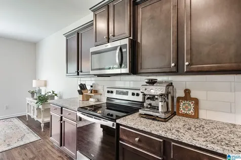 694 Johnnys Cove Leeds AL 35094