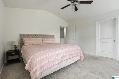 694 Johnnys Cove Leeds AL 35094