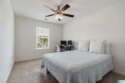 694 Johnnys Cove Leeds AL 35094