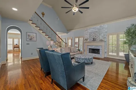 2085 Knollwood Place Birmingham AL 35242