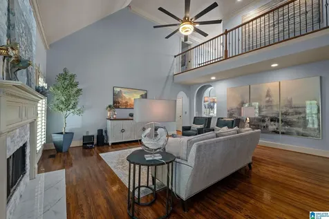 2085 Knollwood Place Birmingham AL 35242