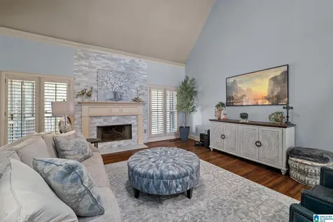 2085 Knollwood Place Birmingham AL 35242