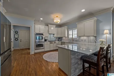 2085 Knollwood Place Birmingham AL 35242