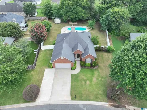 1753 Carlisle Circle Leeds AL 35094