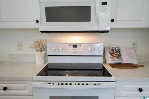 1753 Carlisle Circle Leeds AL 35094