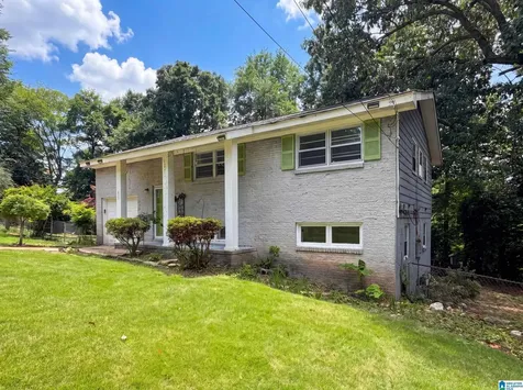325 19th Court Circle NE Center Point AL 35215