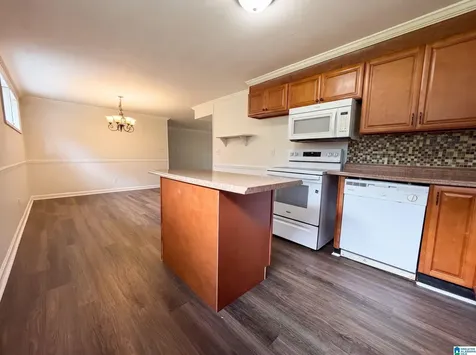 325 19th Court Circle NE Center Point AL 35215