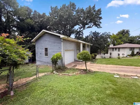 325 19th Court Circle NE Center Point AL 35215