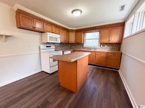 325 19th Court Circle NE Center Point AL 35215