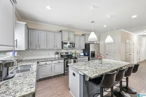 318 Glen Cross Way Trussville AL 35173
