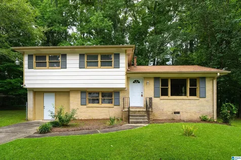 552 Argonne Drive NE Center Point AL 35215
