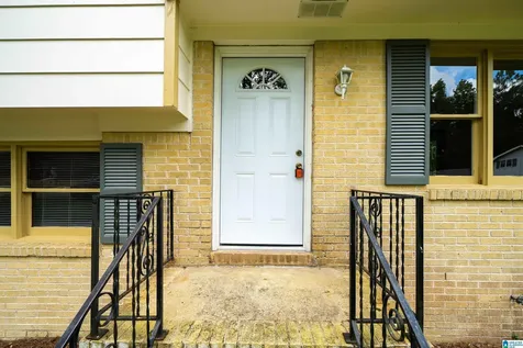 552 Argonne Drive NE Center Point AL 35215