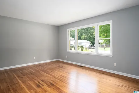 552 Argonne Drive NE Center Point AL 35215