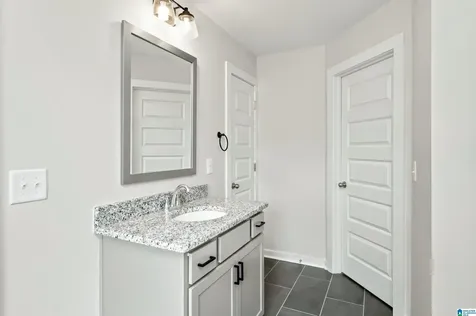 1019 Grand River Boulevard W Leeds AL 35094