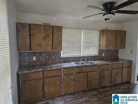 654 Maple Street Fairfield AL 35064