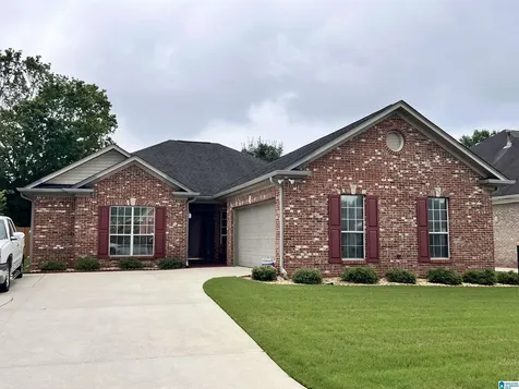 1741 Carlisle Circle Leeds AL 35094