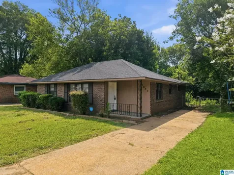 1813 Collier Drive Midfield AL 35228