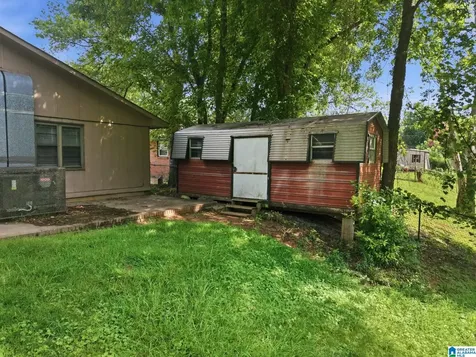 1813 Collier Drive Midfield AL 35228