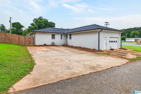 1701 Alabama Highway 21 Sylacauga AL 35150