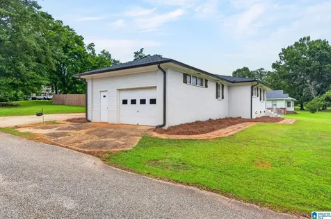 1701 Alabama Highway 21 Sylacauga AL 35150