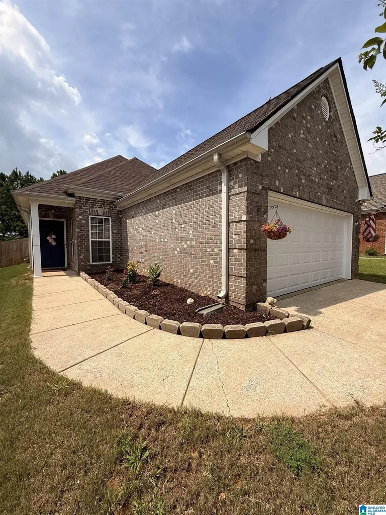 5447 Azalea Trace Trussville AL 35173
