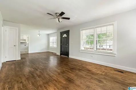 109 19th Avenue NW Center Point AL 35215