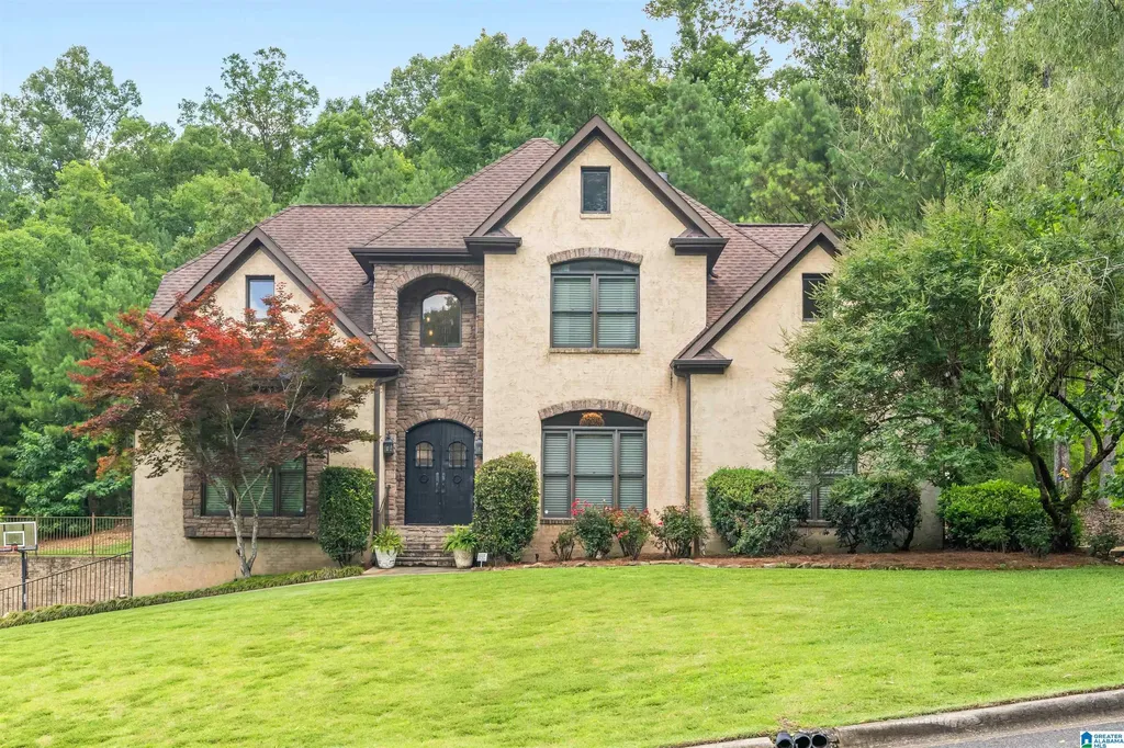 6631 Hemlock Street Trussville AL 35173
