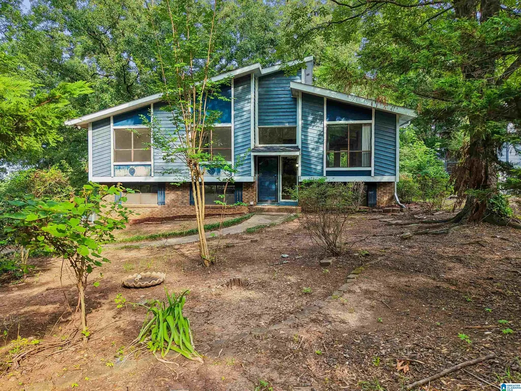 1748 Molly Drive Birmingham AL 35235