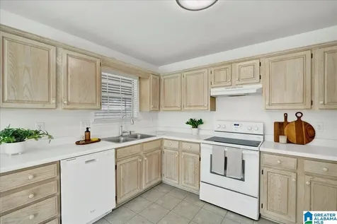 227 Jasmine Drive Alabaster AL 35007