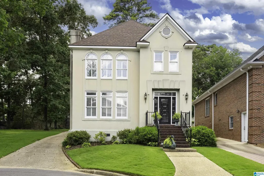 1291 Daventry Court Vestavia Hills AL 35243