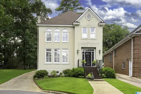 1291 Daventry Court Vestavia Hills AL 35243