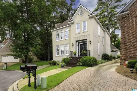 1291 Daventry Court Vestavia Hills AL 35243