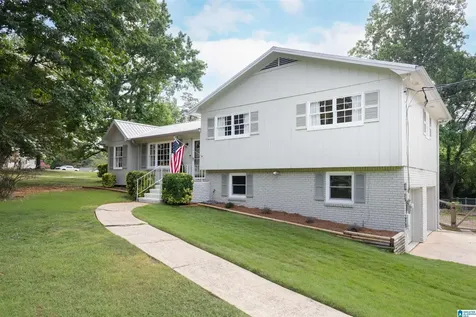 949 Shady Brook Circle Hoover AL 35226