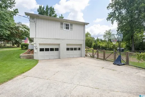 949 Shady Brook Circle Hoover AL 35226
