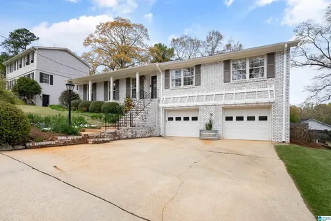 636 Bienville Lane Birmingham AL 35213