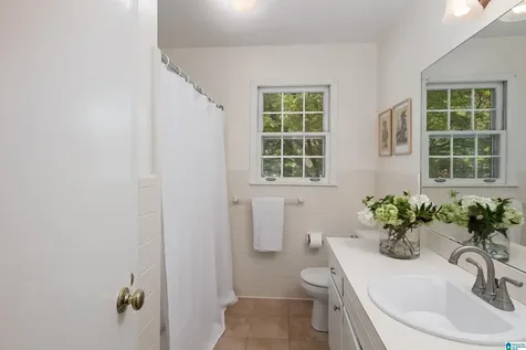 636 Bienville Lane Birmingham AL 35213