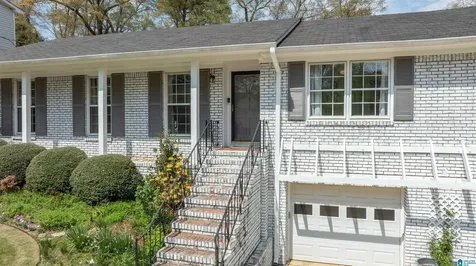 636 Bienville Lane Birmingham AL 35213